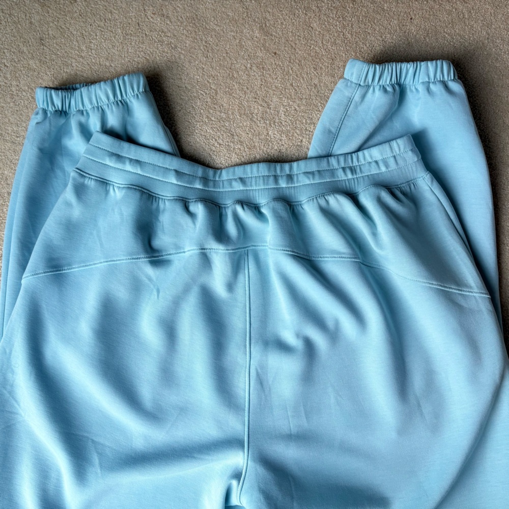 Dear Scarlett Aqua Sweatpants Relaxed Fit Elastic Cuffs - Picture 5 of 5